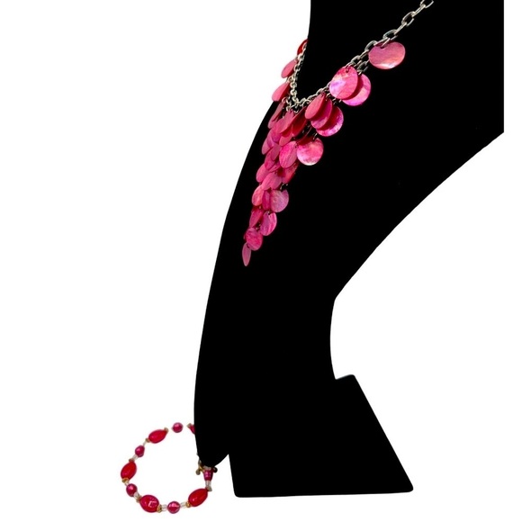 Pink Beaded Bracelet & Shell Disc Statement Necklace Set - Picture 4 of 8